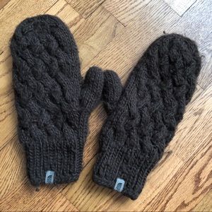 North face women’s mittens